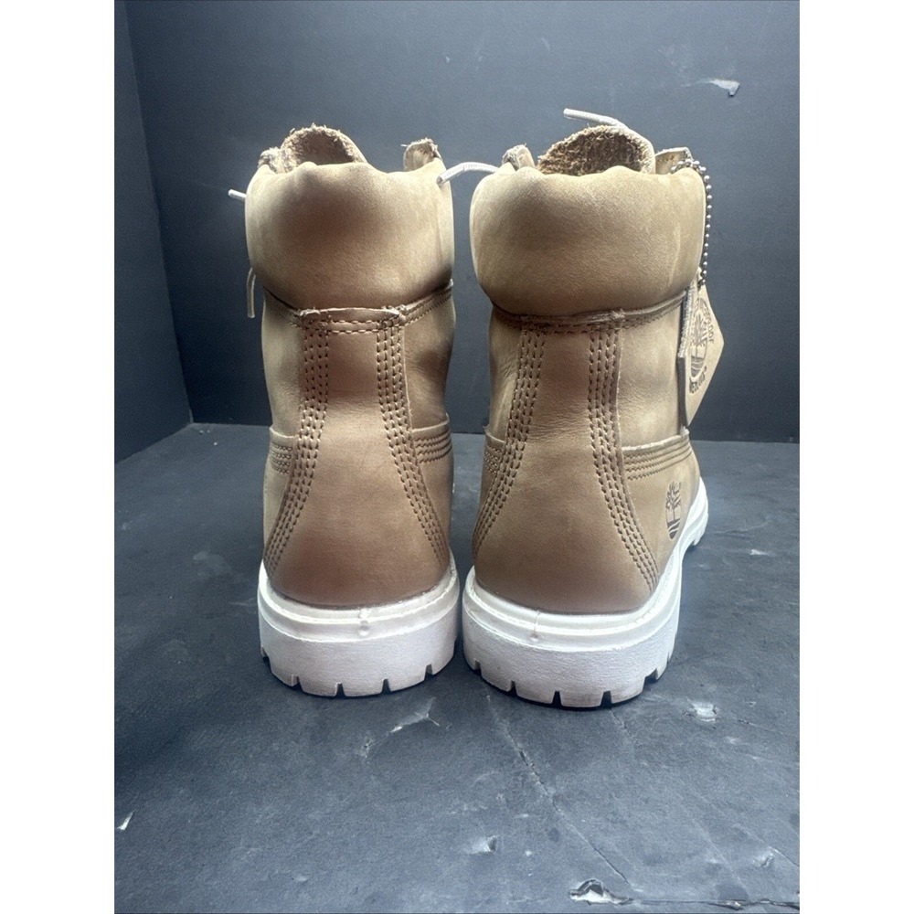 Timberland boots women Size 7M Suede Beige - Picture 5 of 10